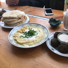 Hummus and felafel at Gargar